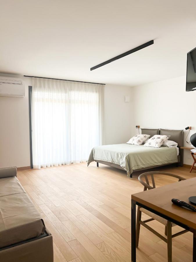 Glass House - Smart & Parking Hotel Lecce