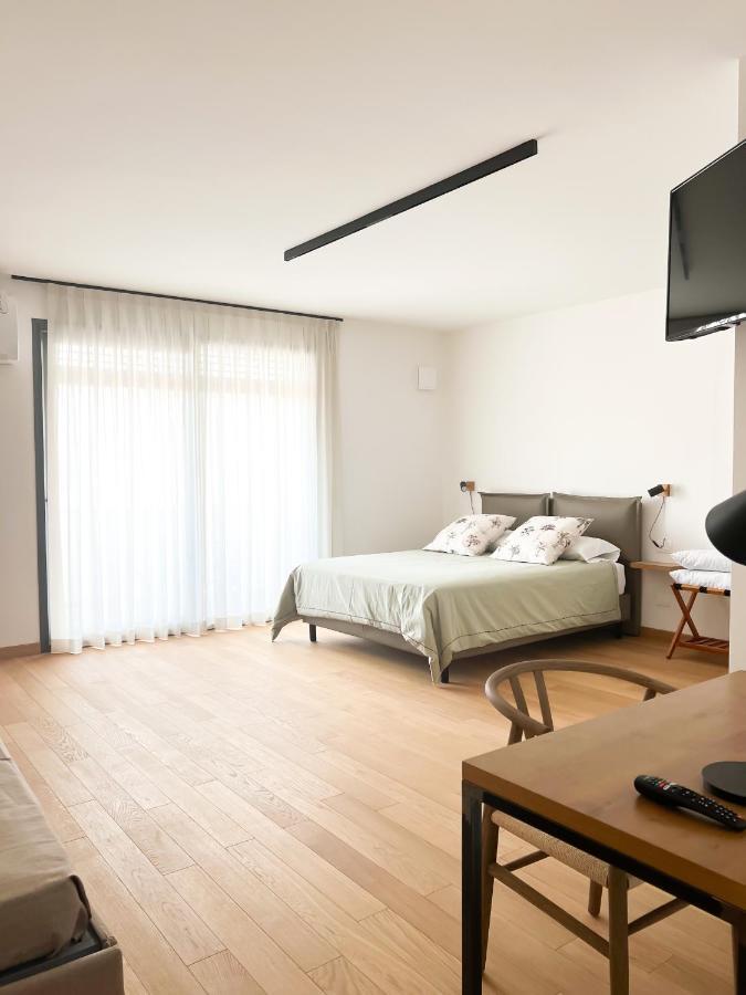 Hotel Glass House - Smart & Parking