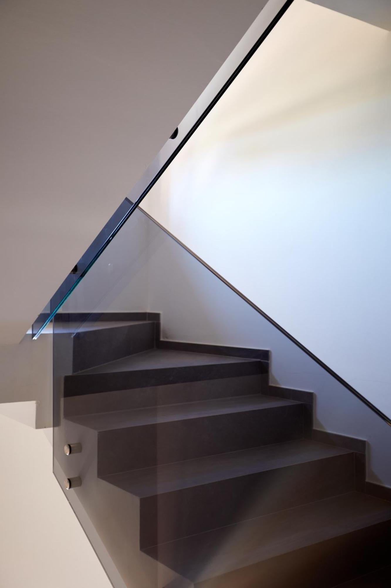 Glass House - Smart & Parking Hotel