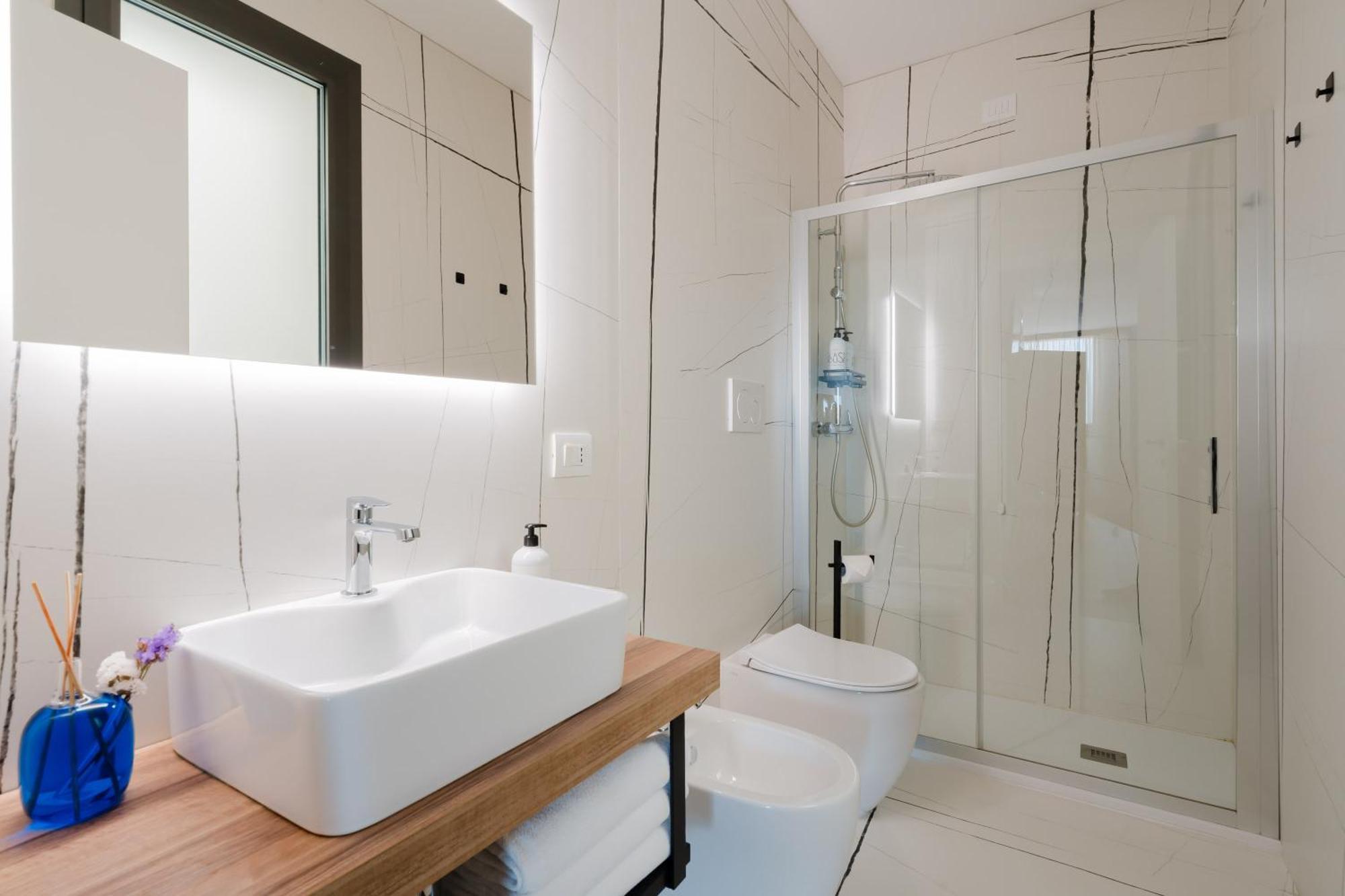 Glass House - Smart & Parking Hotel Lecce